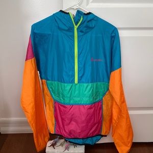 Cotopaxi Windbreaker Jacket Women’s size M.